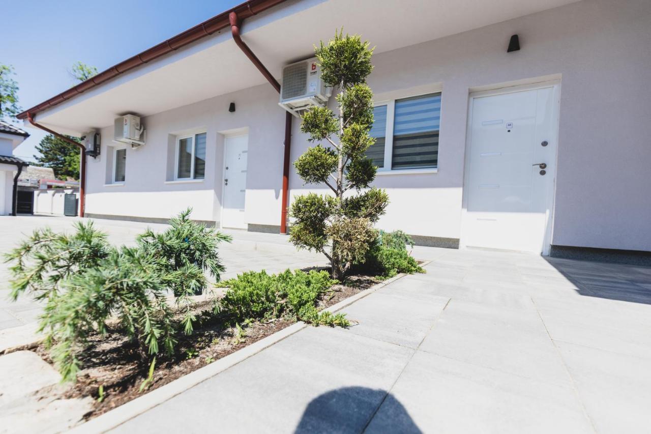סובוטיקה Alfa Apartmani מראה חיצוני תמונה